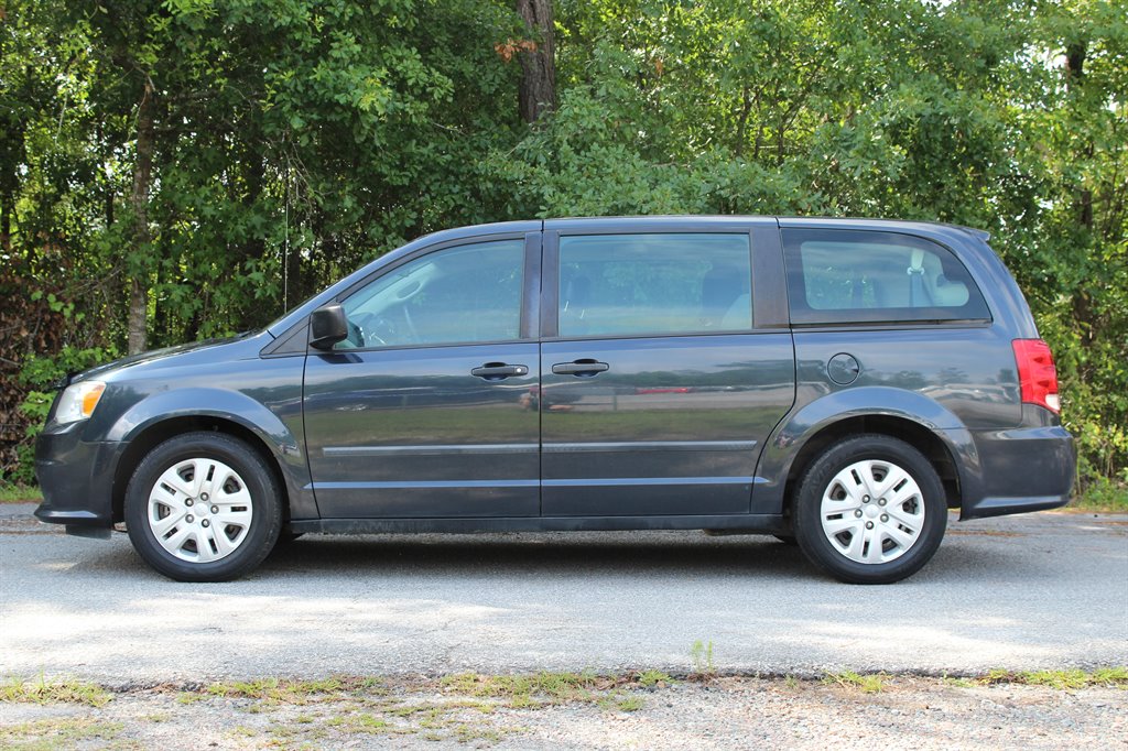 2014 Dodge Grand Caravan - $6,900