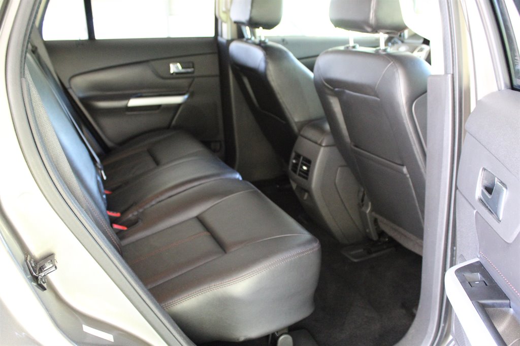 2014 Ford Edge SEL photo