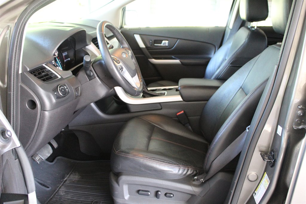 2014 Ford Edge SEL photo