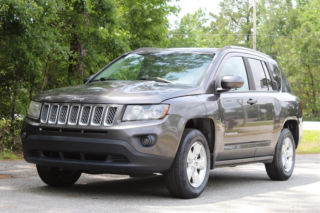 2015 Jeep Compass Latitude photo