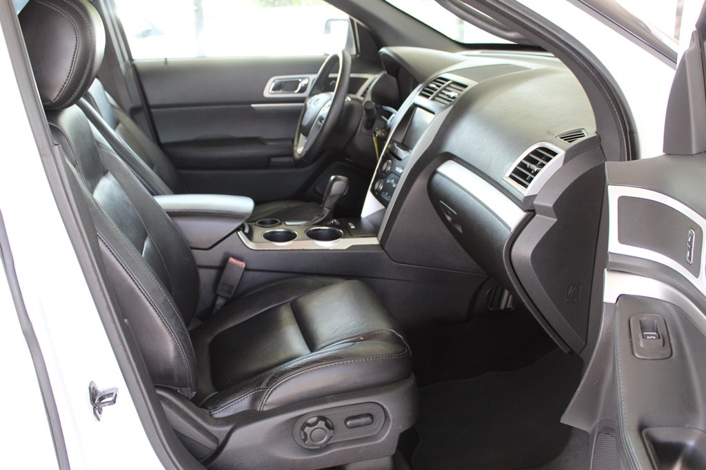 2013 Ford Explorer XLT photo