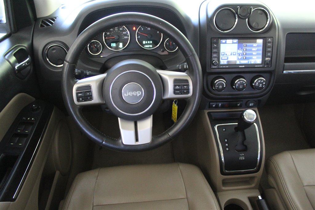 2011 Jeep Compass Limited photo