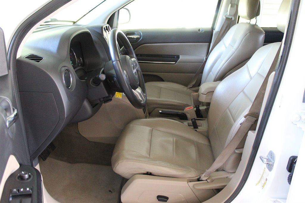 2011 Jeep Compass Limited photo