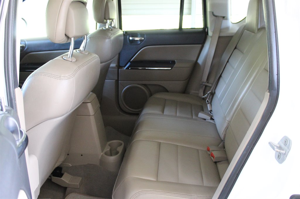 2011 Jeep Compass Limited photo