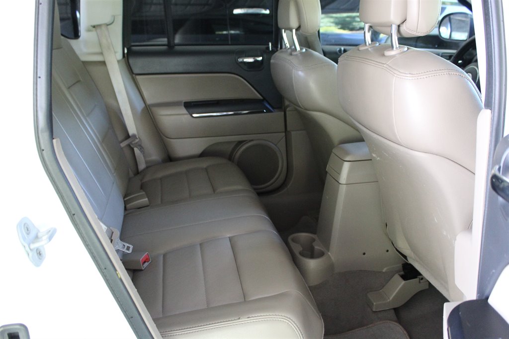 2011 Jeep Compass Limited photo