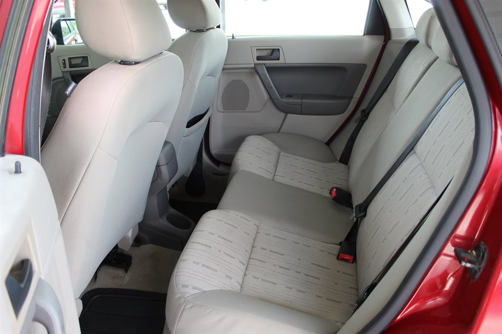2010 Ford Focus - $4,995