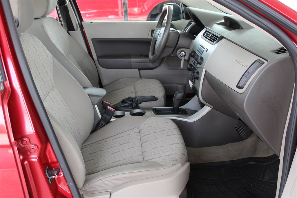 2010 Ford Focus - $4,995