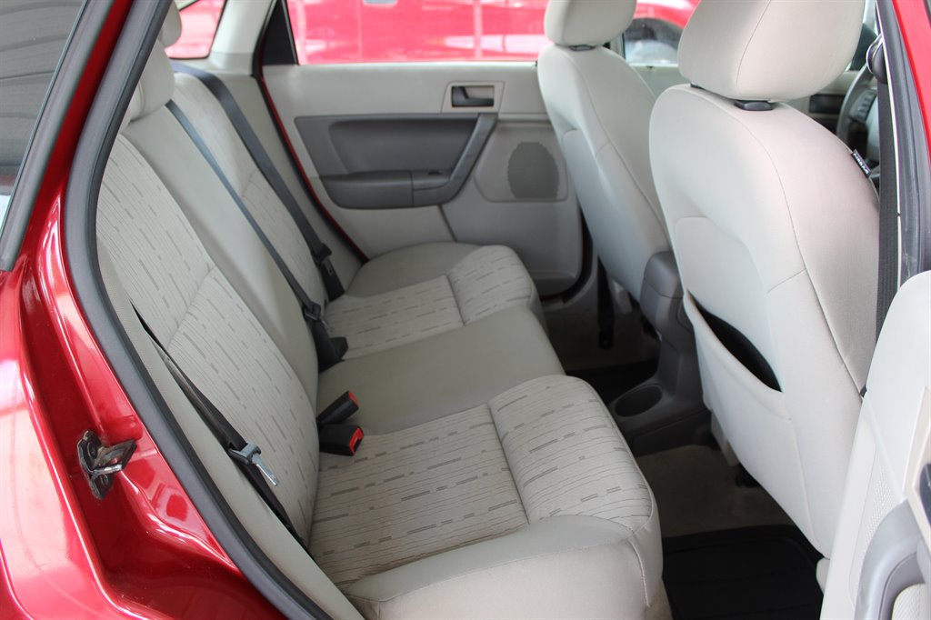 2010 Ford Focus - $4,995