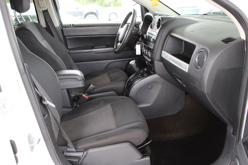 2015 Jeep Compass Sport photo
