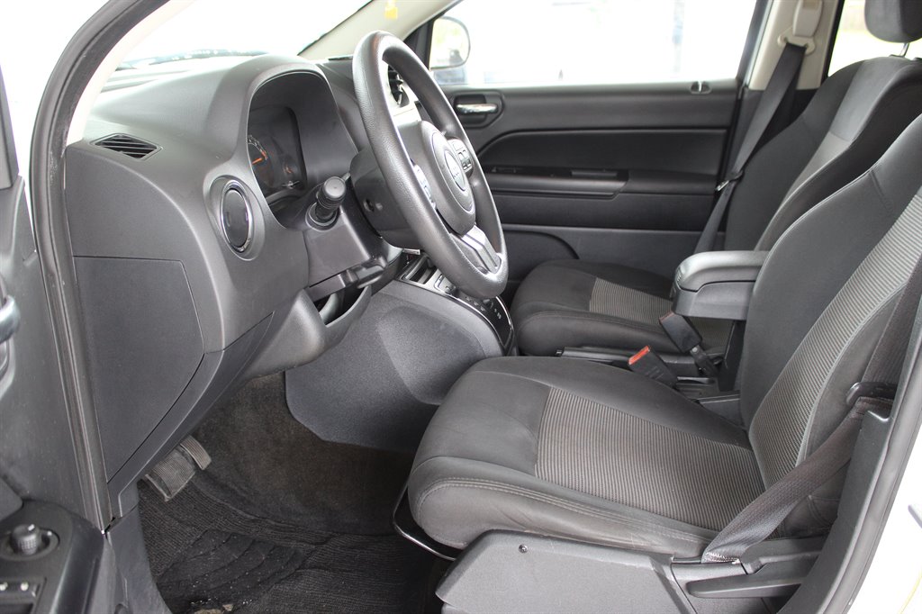 2015 Jeep Compass Sport photo