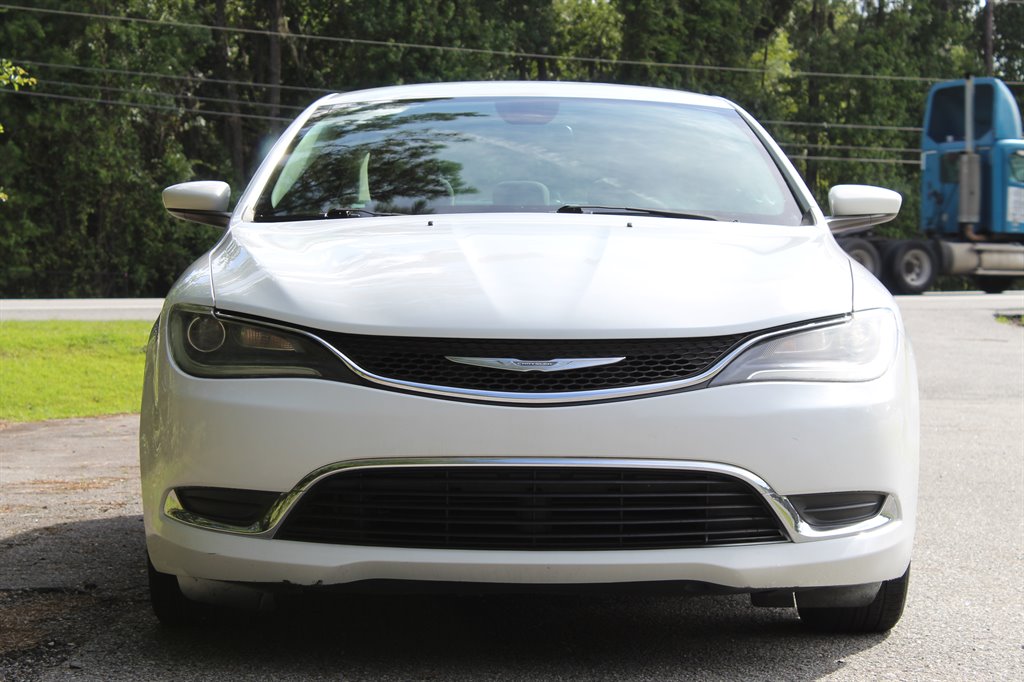 2017 Chrysler 200 - $9,800