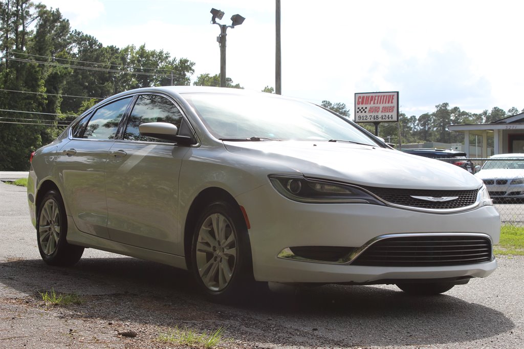 2017 Chrysler 200 - $9,800
