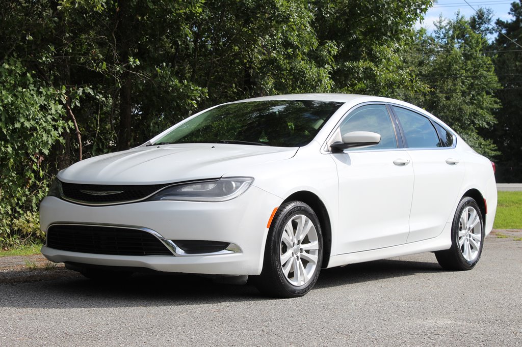 2017 Chrysler 200 - $9,800