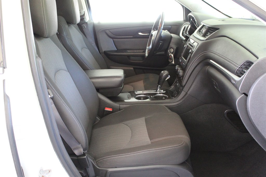 2015 Chevrolet Traverse - $7,450