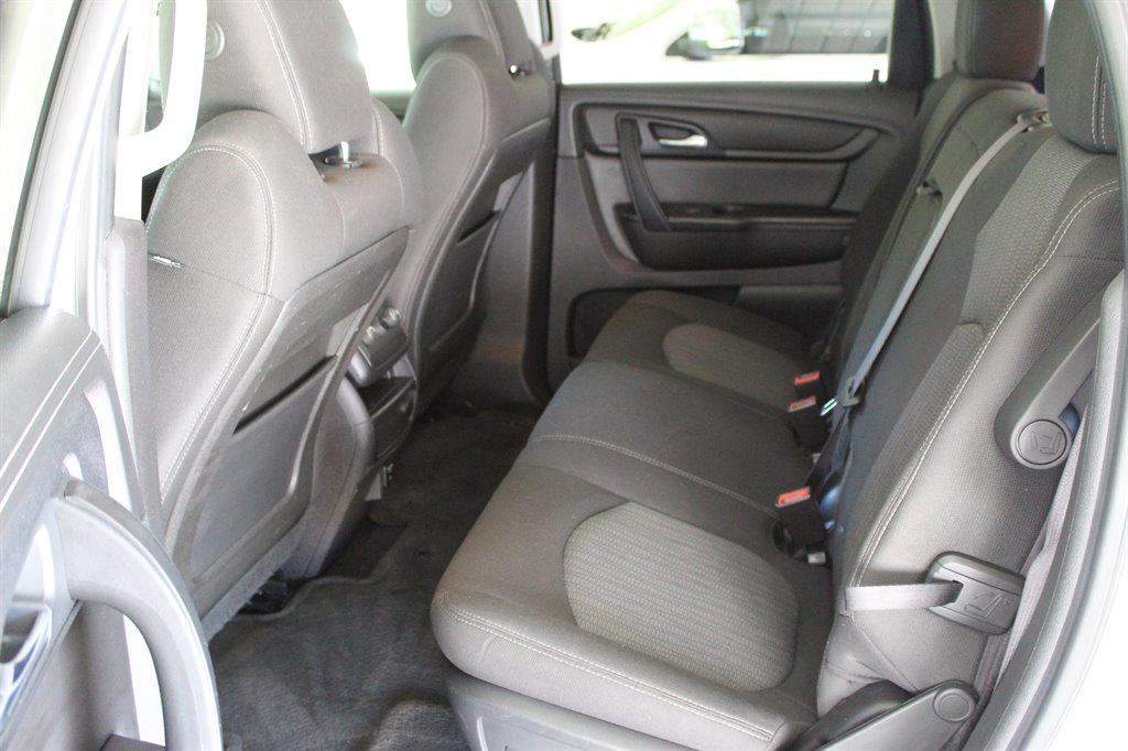 2015 Chevrolet Traverse - $7,450