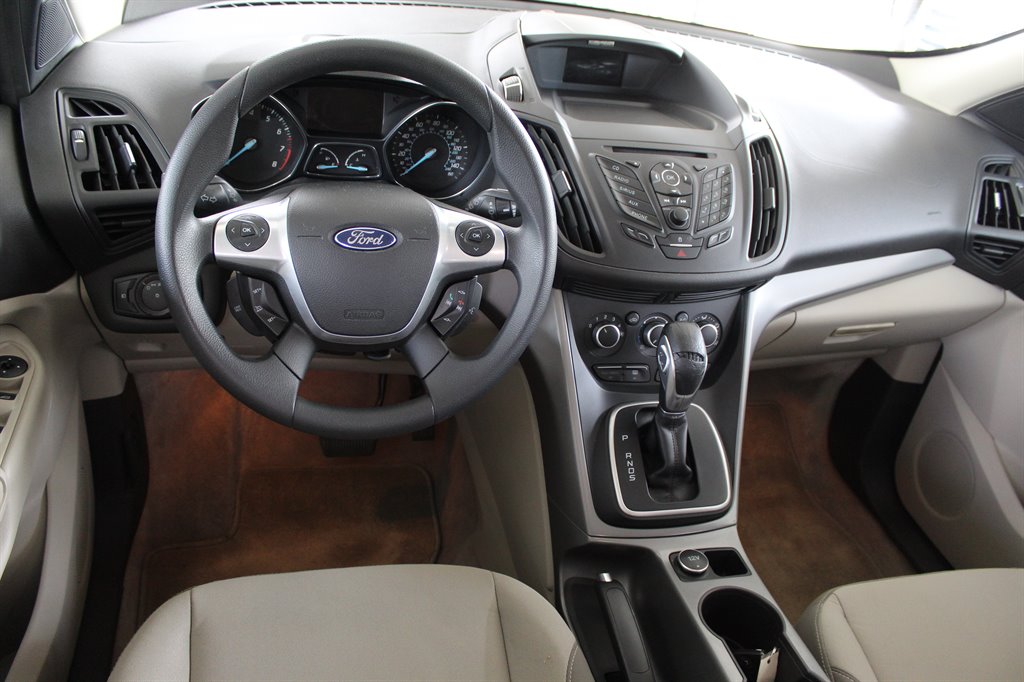 2013 Ford Escape - $7,900