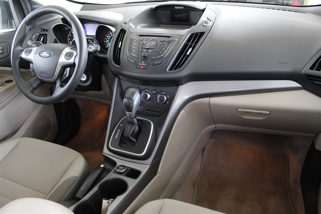 2013 Ford Escape - $7,900