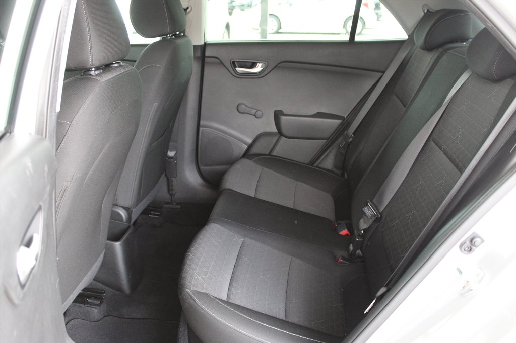 2018 Kia Rio - $7,400