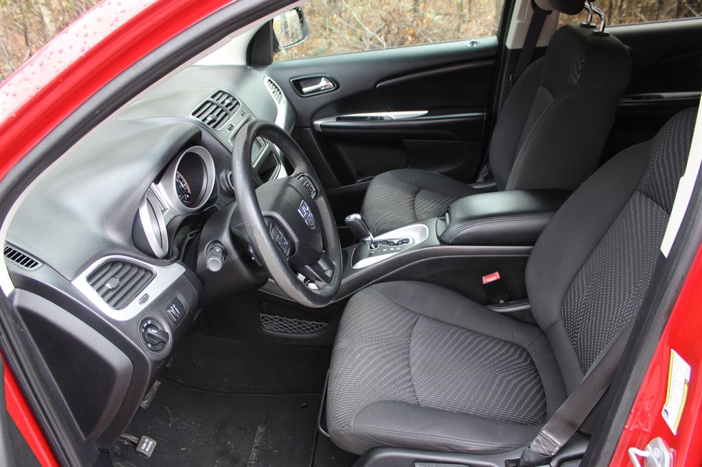 2016 Dodge Journey - $6,995
