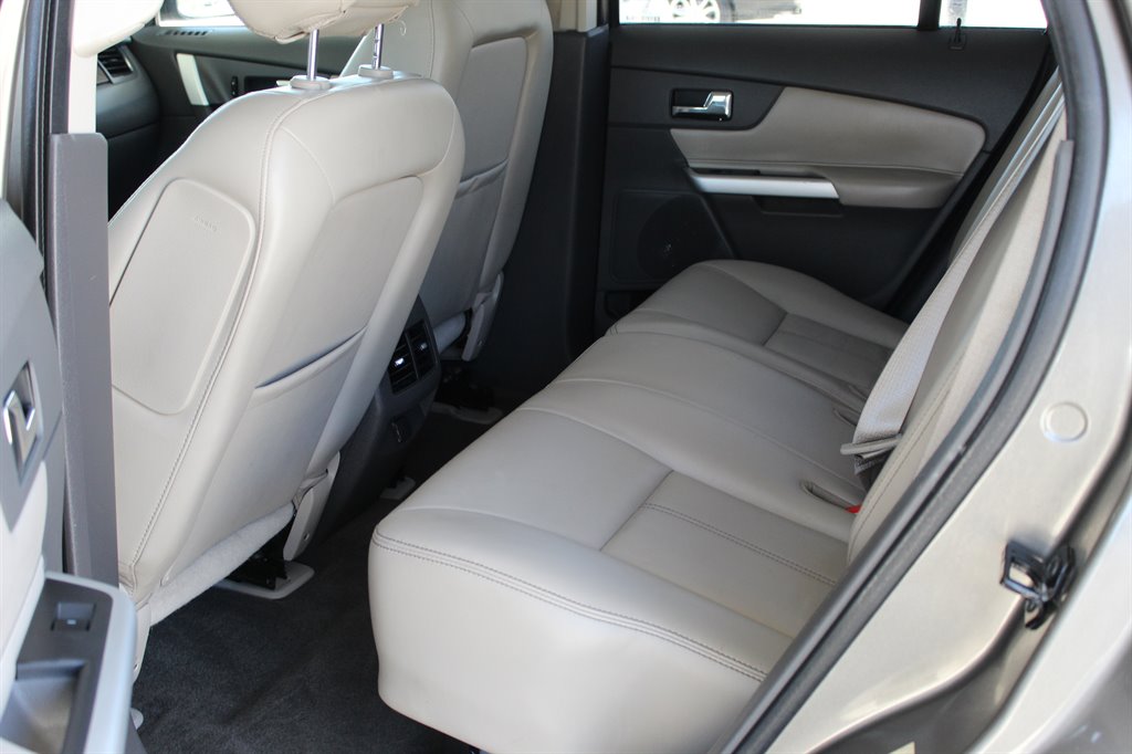 2013 Ford Edge - $8,400