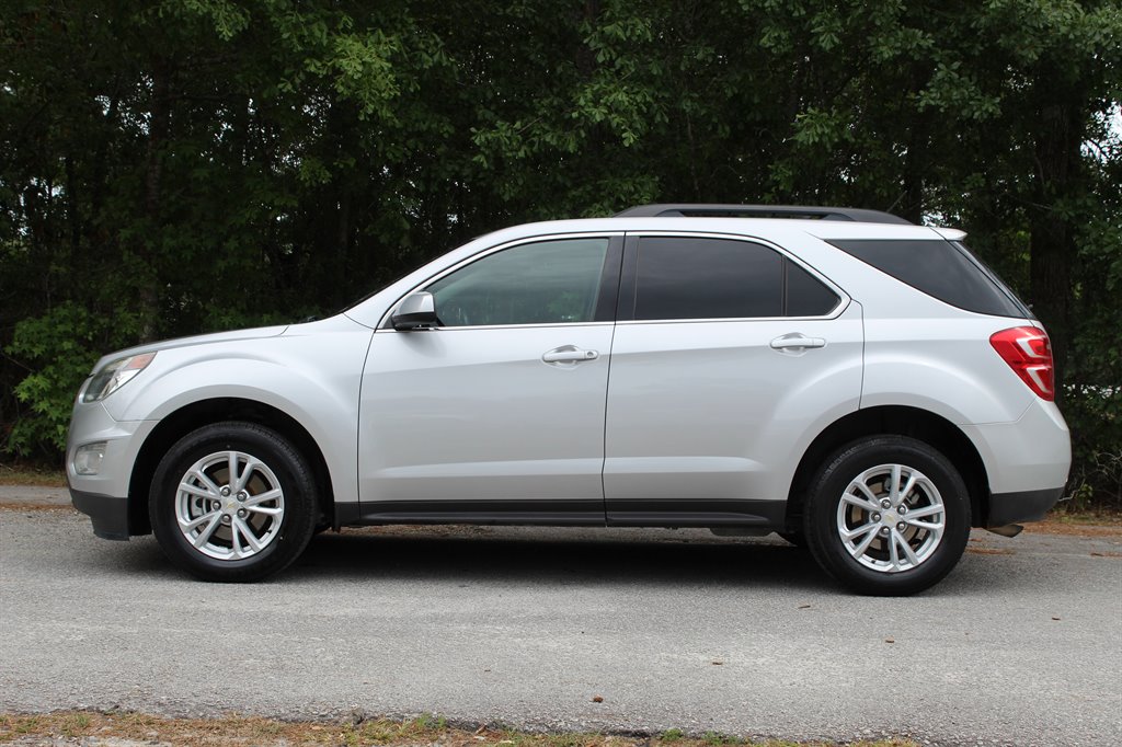 2017 Chevrolet Equinox - $8,800