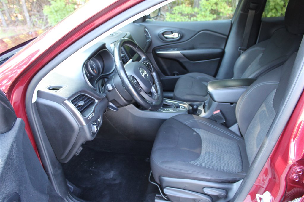 2019 Jeep Cherokee - $8,450