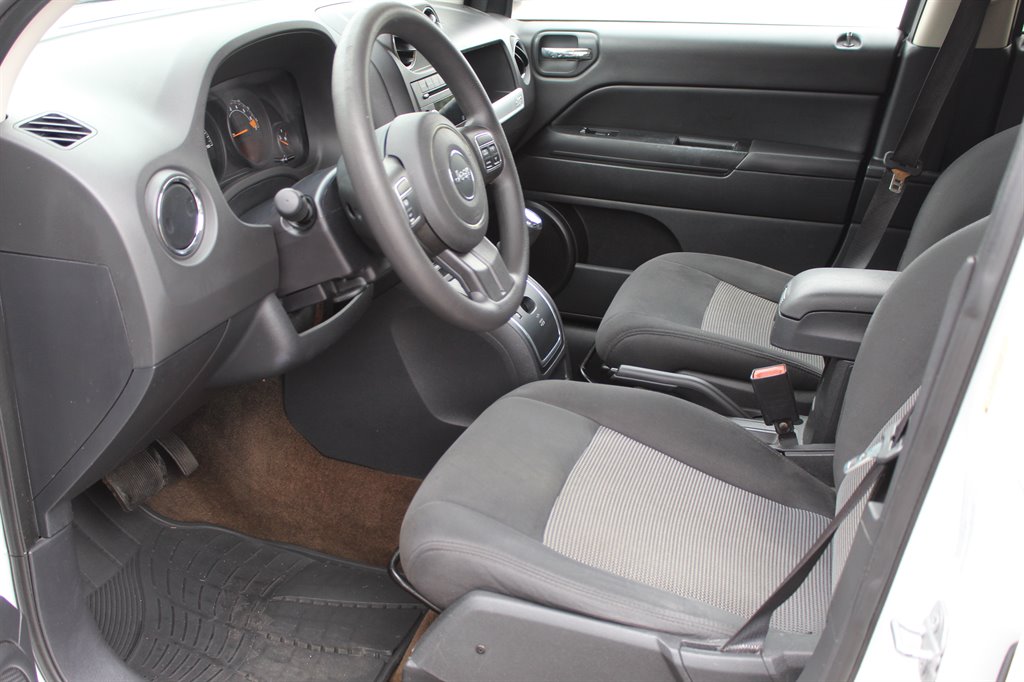 2015 Jeep Compass - $6,900