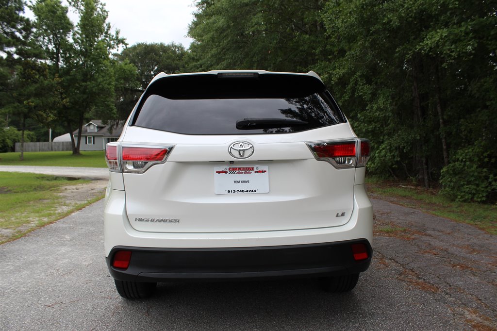 2015 Toyota Highlander - $14,900