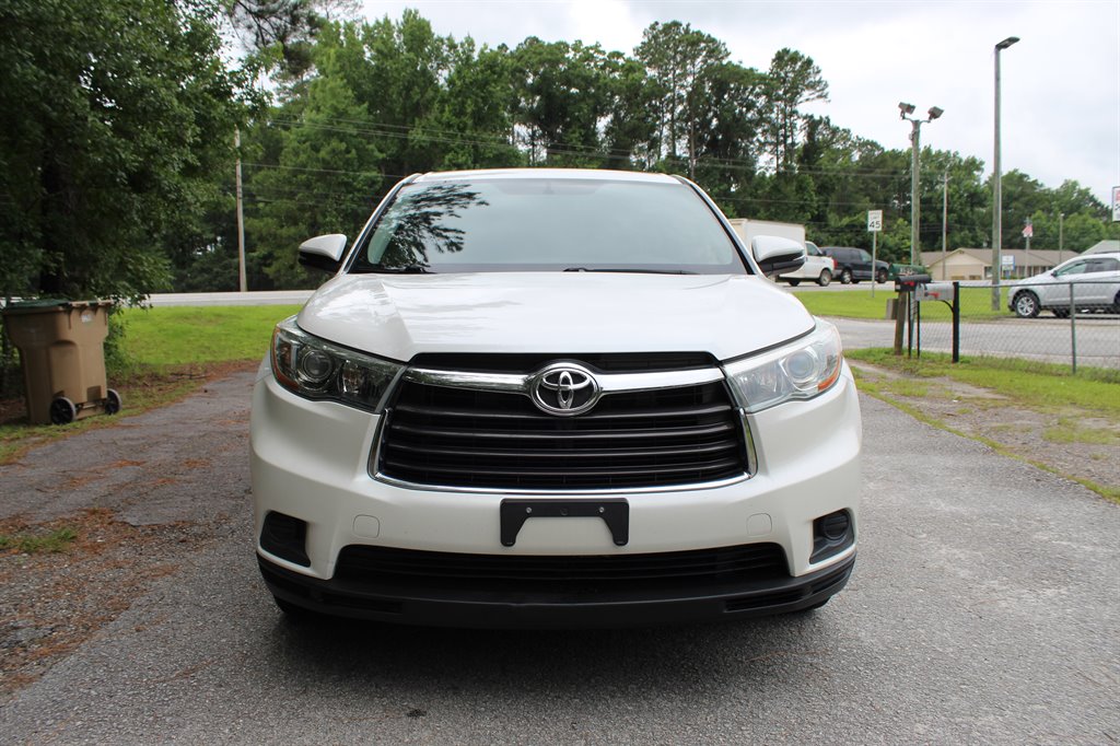 2015 Toyota Highlander - $14,900