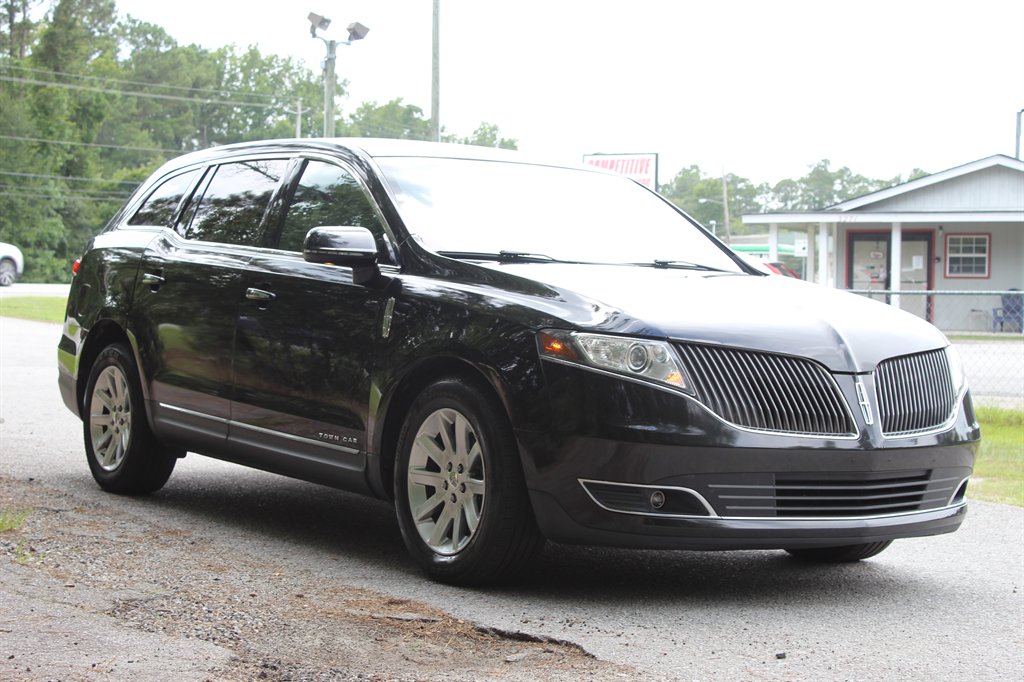 2014 Lincoln MKT - $8,800