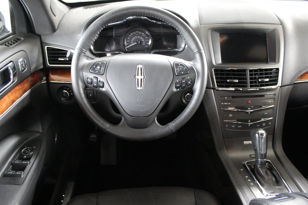 2014 Lincoln MKT - $8,800