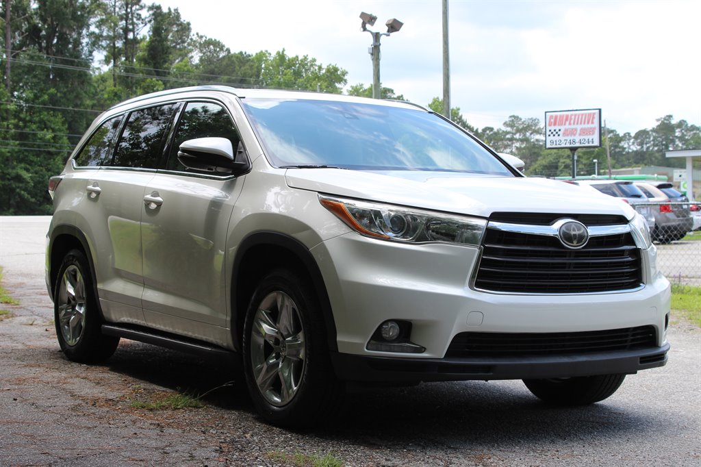 2014 Toyota Highlander - $15,800