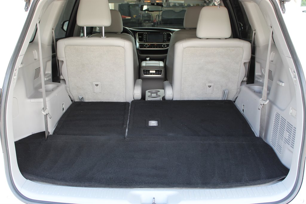 2014 Toyota Highlander - $15,800
