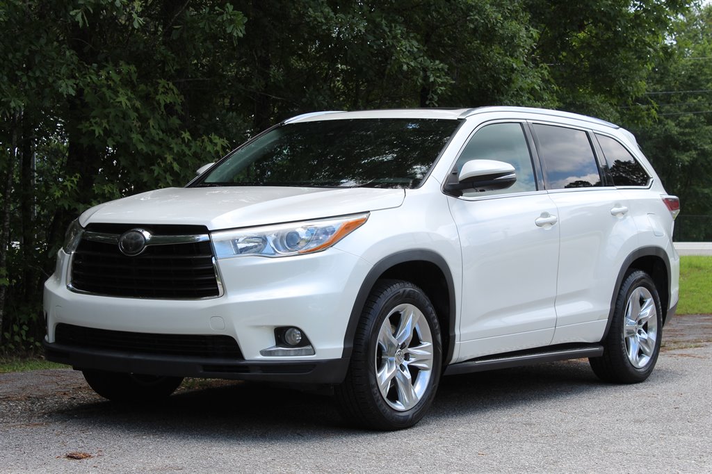 2014 Toyota Highlander - $15,800