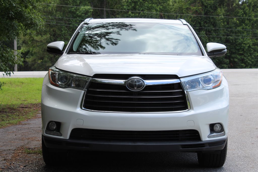 2014 Toyota Highlander - $15,800