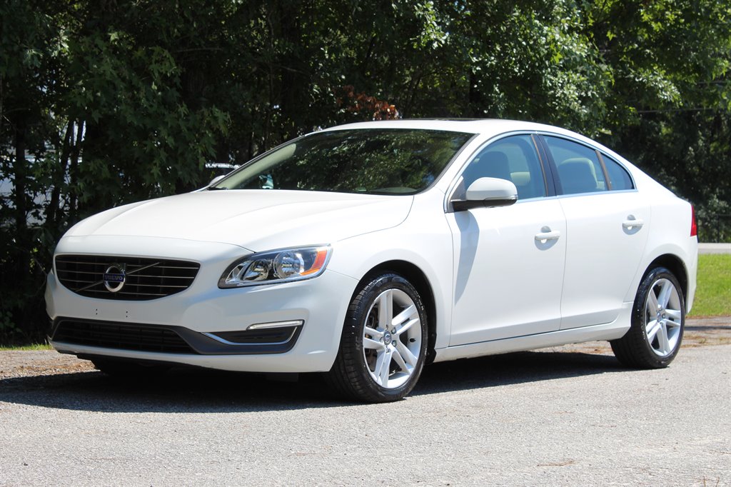 2014 Volvo S60 - $8,500
