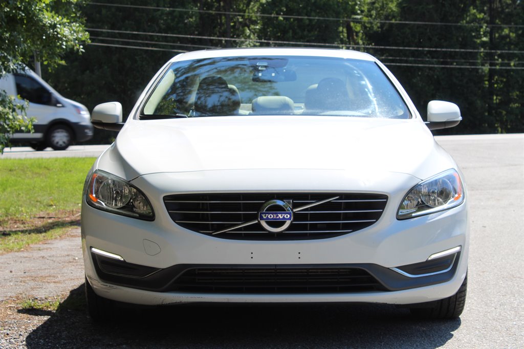 2014 Volvo S60 - $8,500