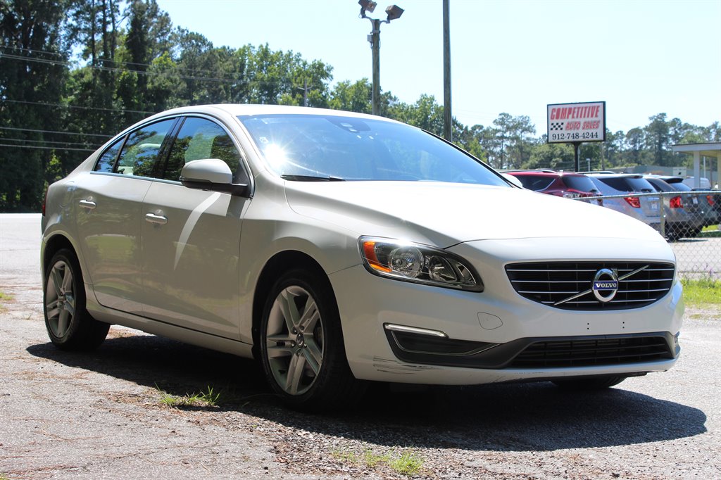 2014 Volvo S60 - $8,500