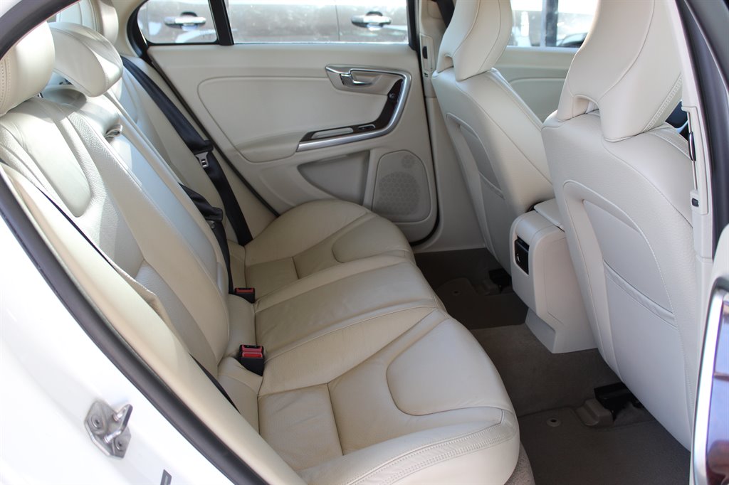 2014 Volvo S60 - $8,500