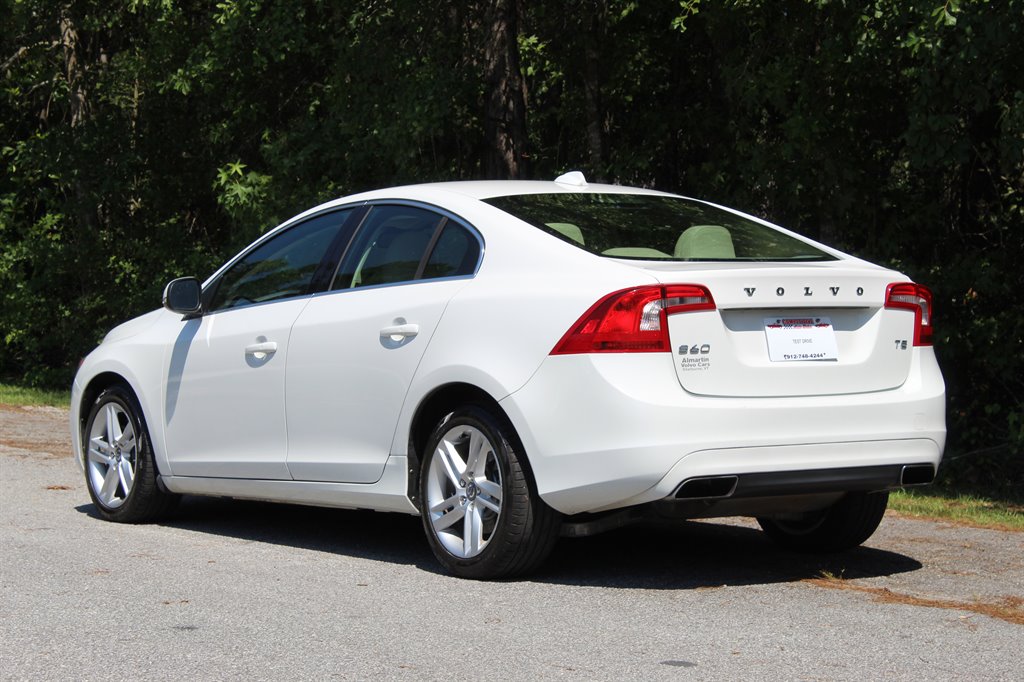 2014 Volvo S60 - $8,500