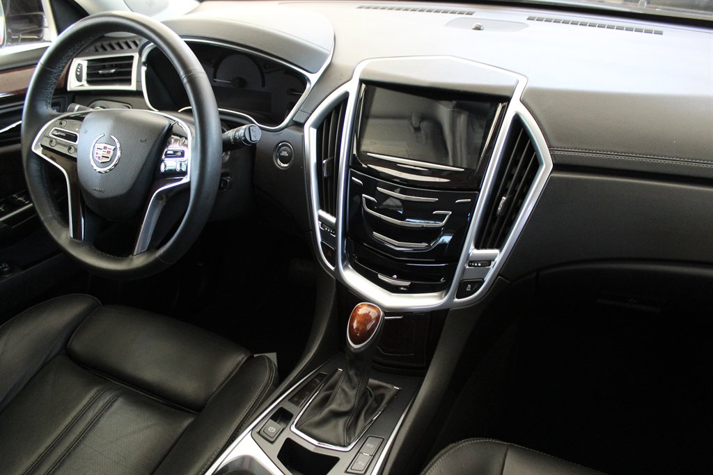 2015 Cadillac SRX - $9,850