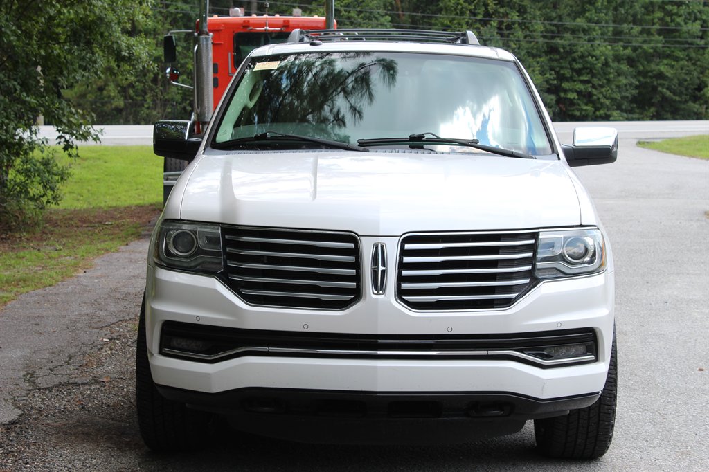 2016 Lincoln Navigator - $13,500