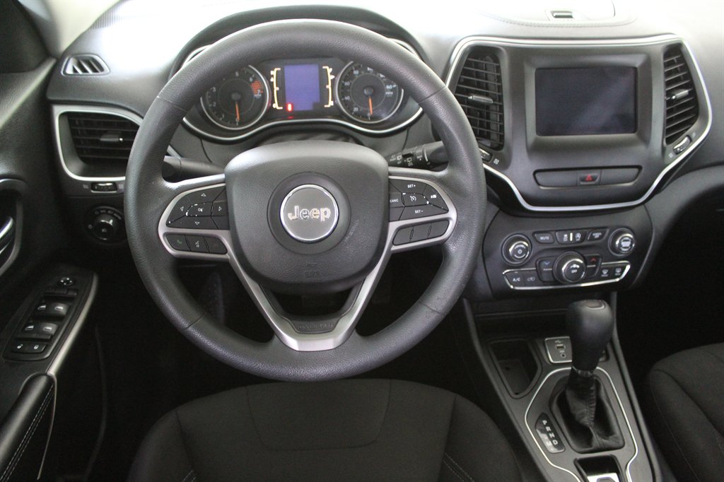 2019 Jeep Cherokee - $7,850