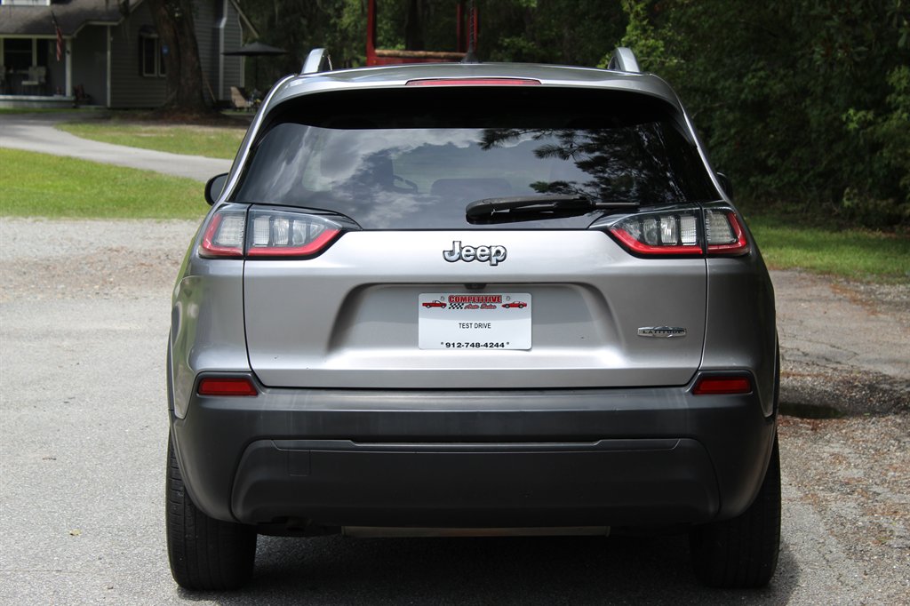2019 Jeep Cherokee - $7,850