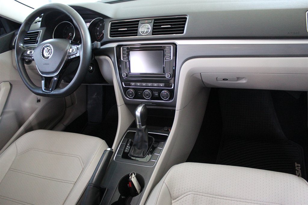 2017 Volkswagen Passat - $7,995