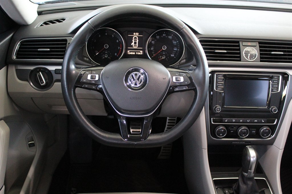 2017 Volkswagen Passat - $7,995