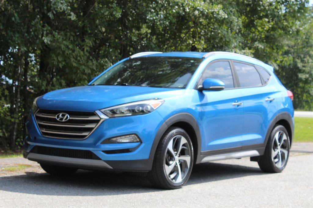 2018 Hyundai Elantra - $8,800
