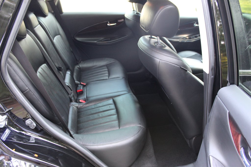 2017 INFINITI QX50 - $11,500