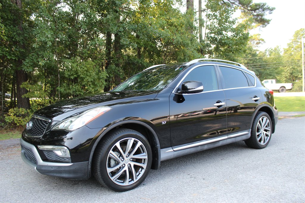 2017 INFINITI QX50 - $11,500