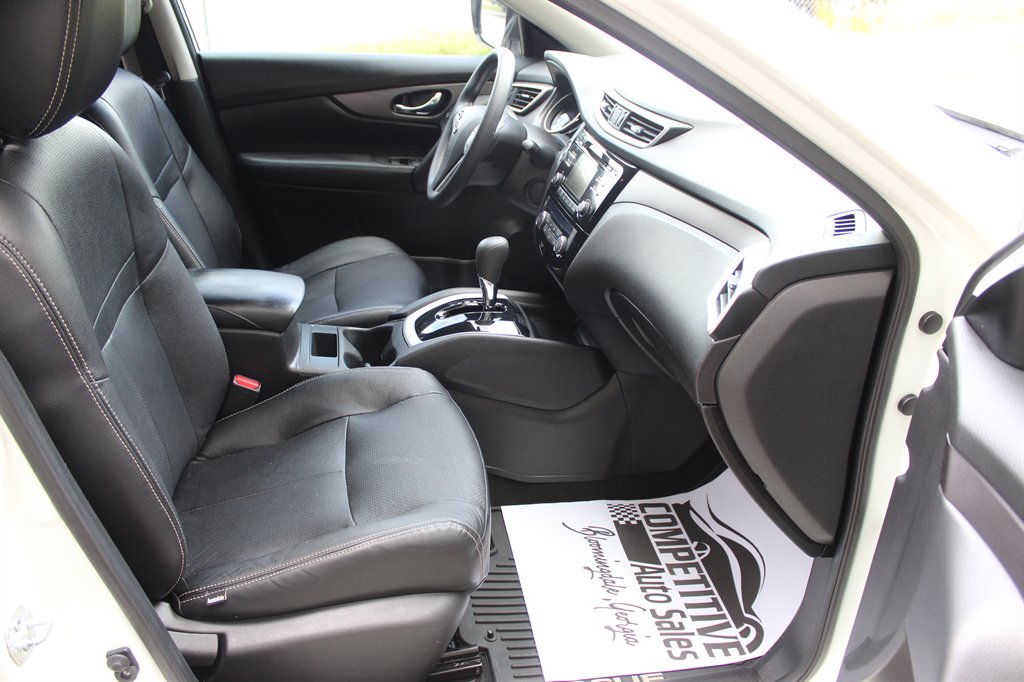 2016 Nissan Rogue - $8,450